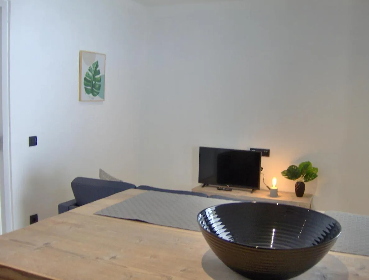 Papaya Appartments - Luxe Appartement Met Zwembad Grote Berg